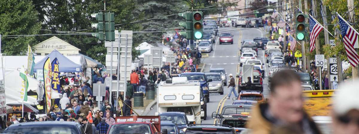 traffic and garage sales on side of the road