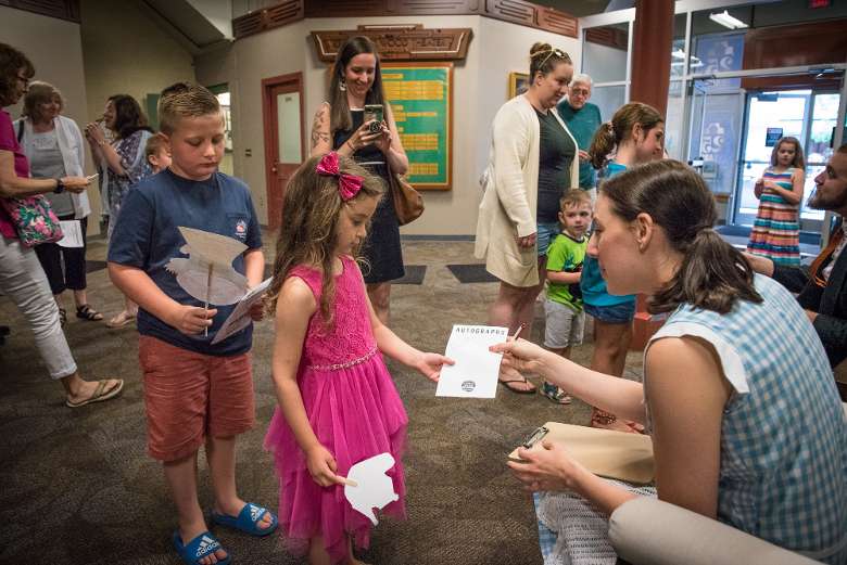 kid getting autograph