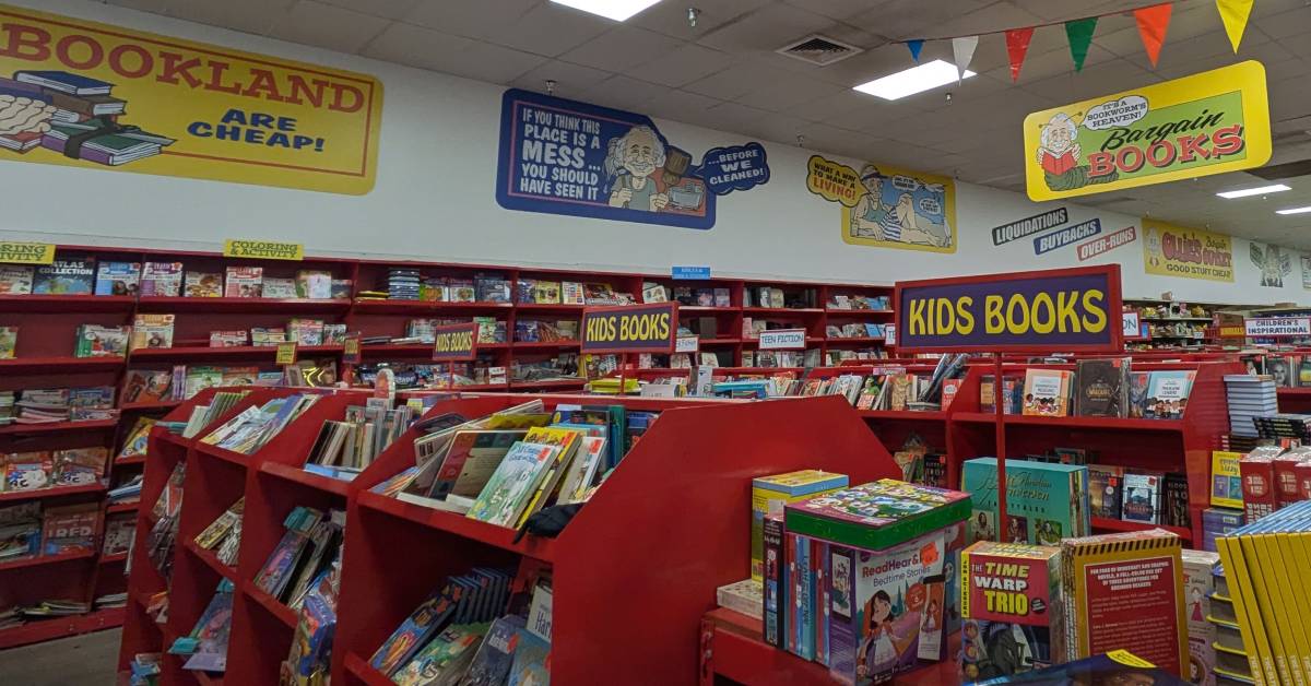 books at ollie's at aviation mall