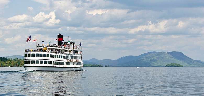 lac du saint sacrement steamboat on lake george
