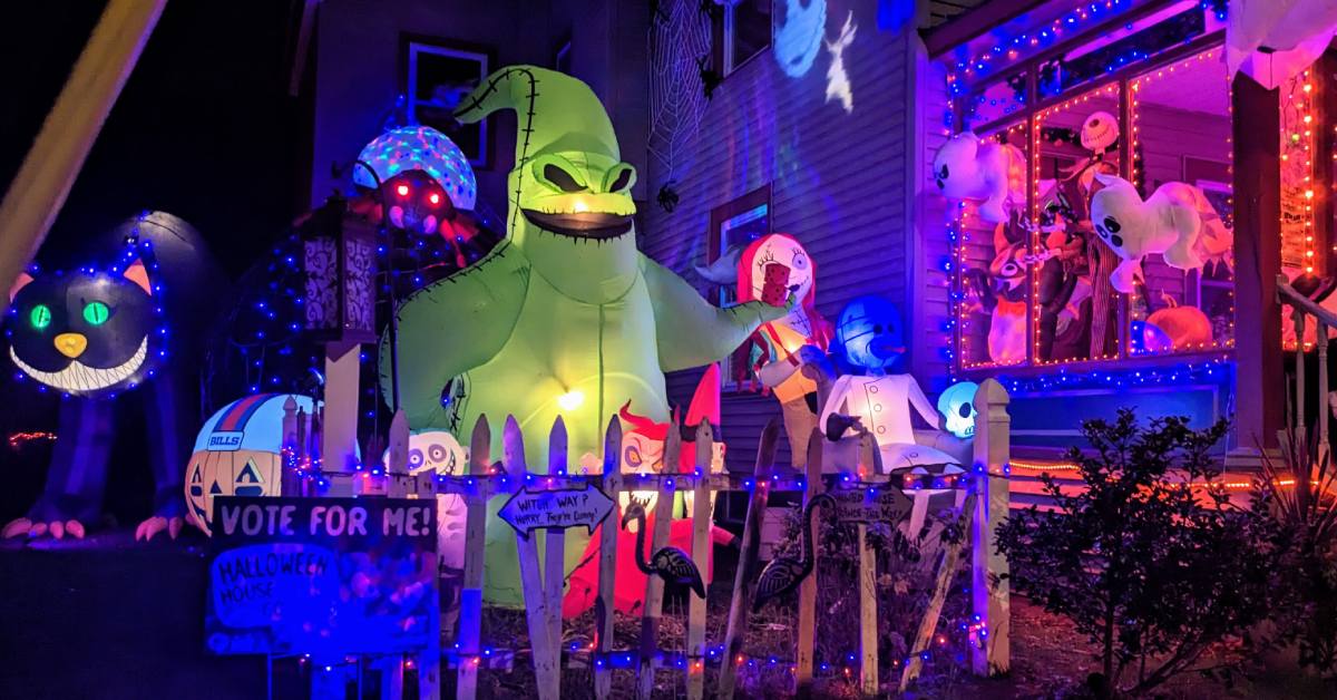 house decorated for halloween