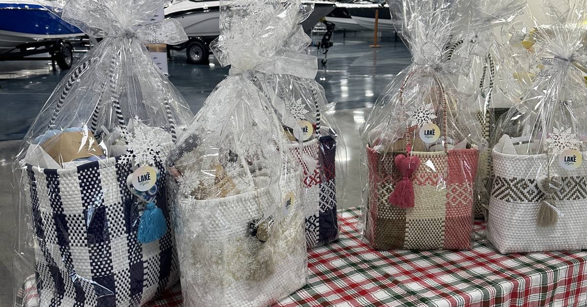 lakestyles gift bags