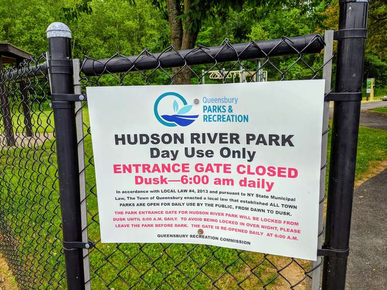 Hudson River Park sign on fence