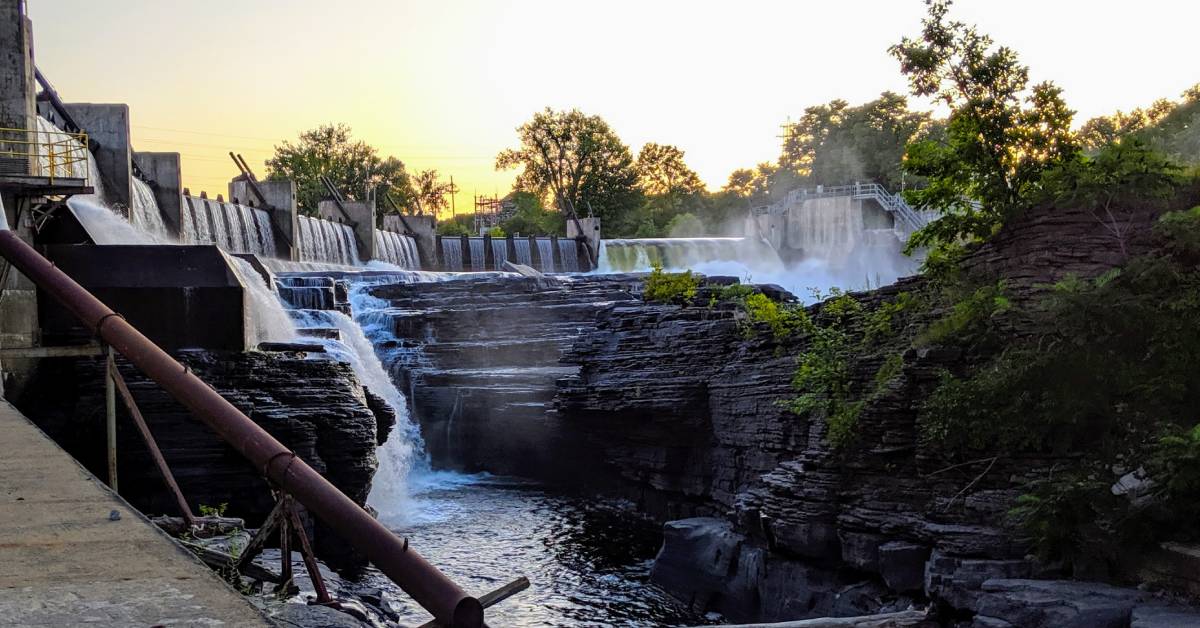 coopers cave waterfalls