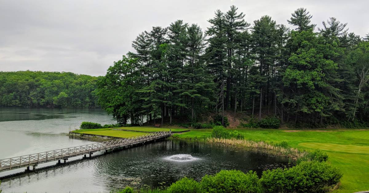 pond at glens falls country club