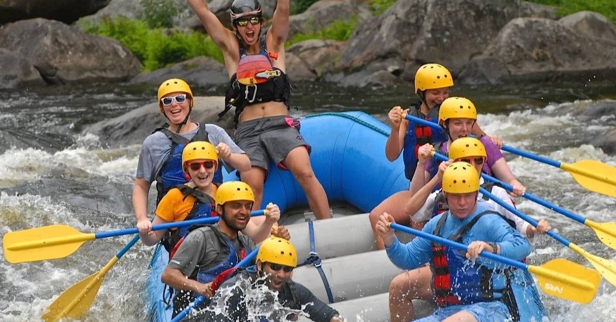 group whitewater rafting