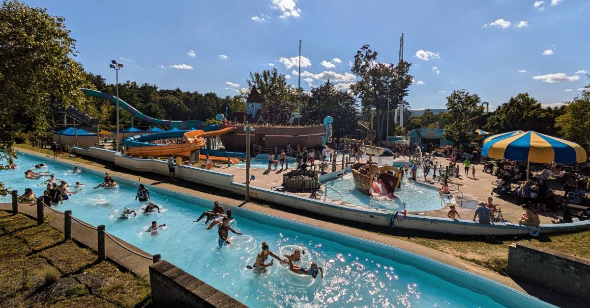 lazy river and water attractions at great escape